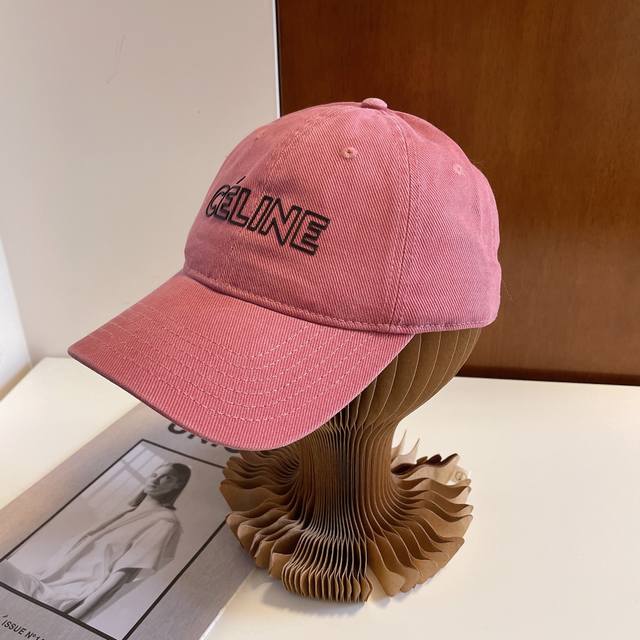 赛琳celine秋冬新款棒球帽 最好品质的 休闲大方 简约时尚 大家自己对比哦